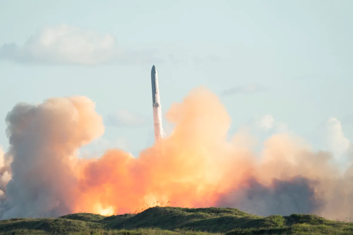 FAA orders SpaceX to investigate Starship V3 booster failure gettyimages 2240506392.jpg
