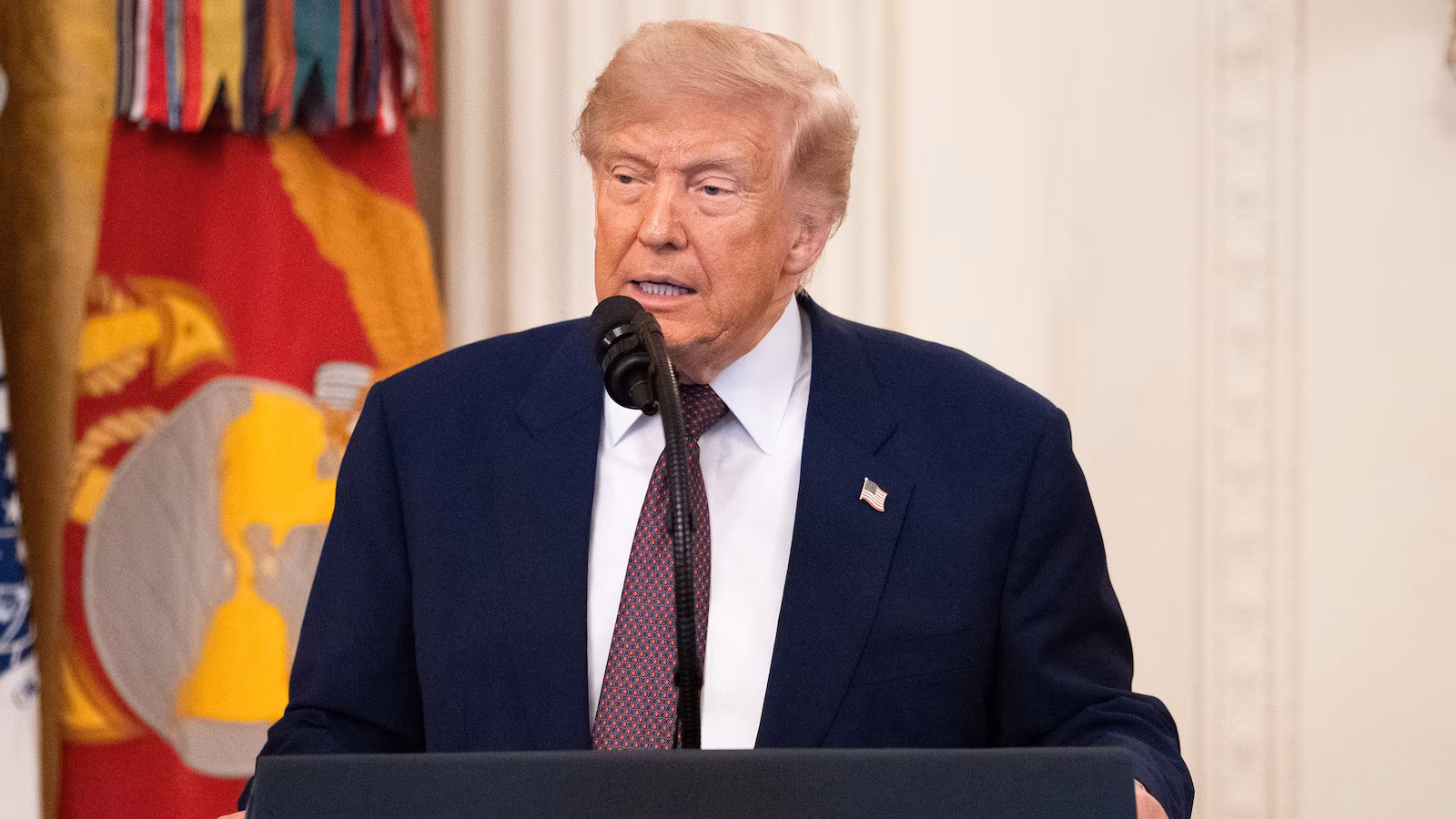 donald trump 2 epa gmh 260619 1781876644736 hpmain 16x9.jpg