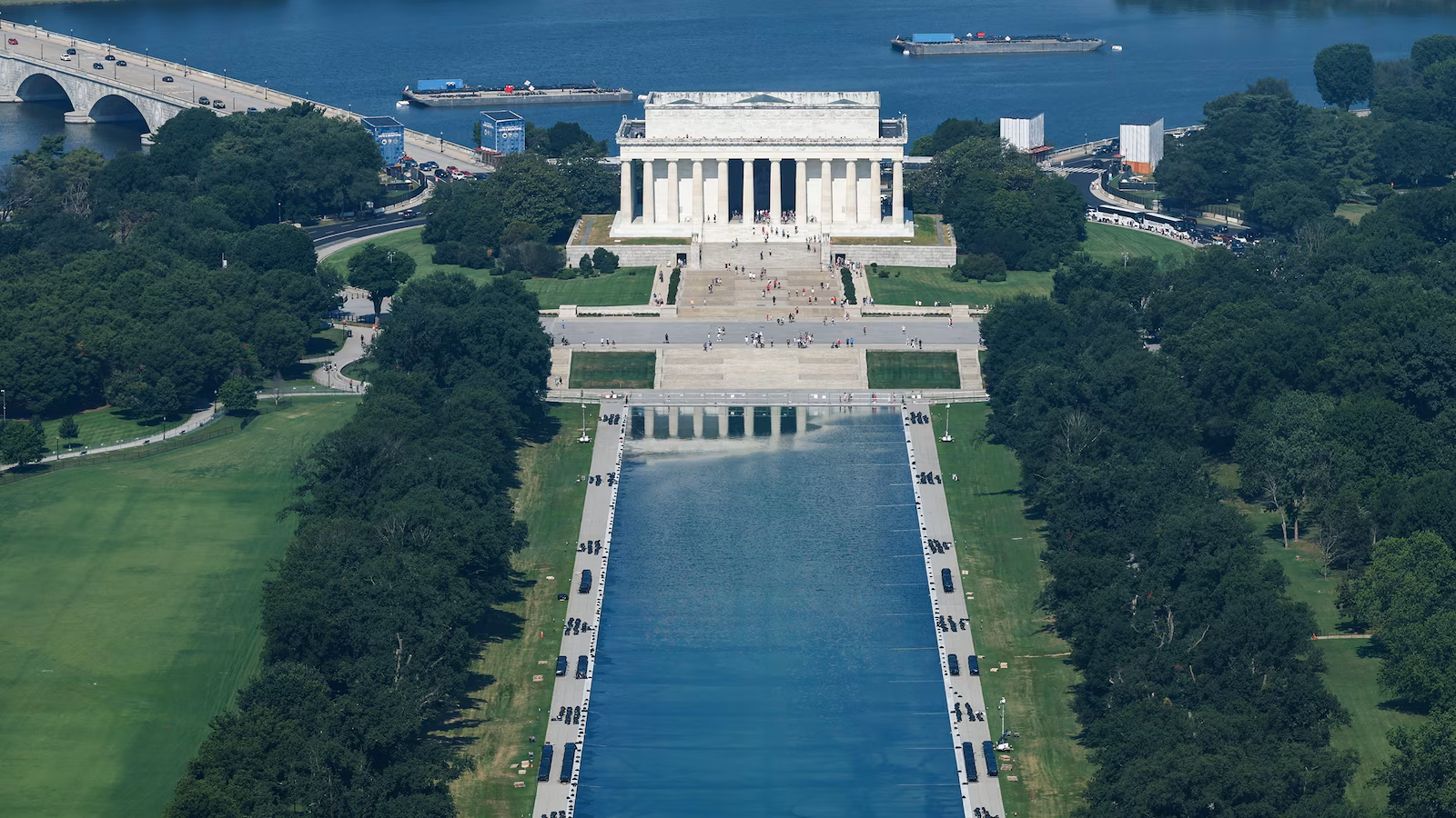 reflecting pool 20260705 gty jh 1783259198949 hpmain 16x9.jpg