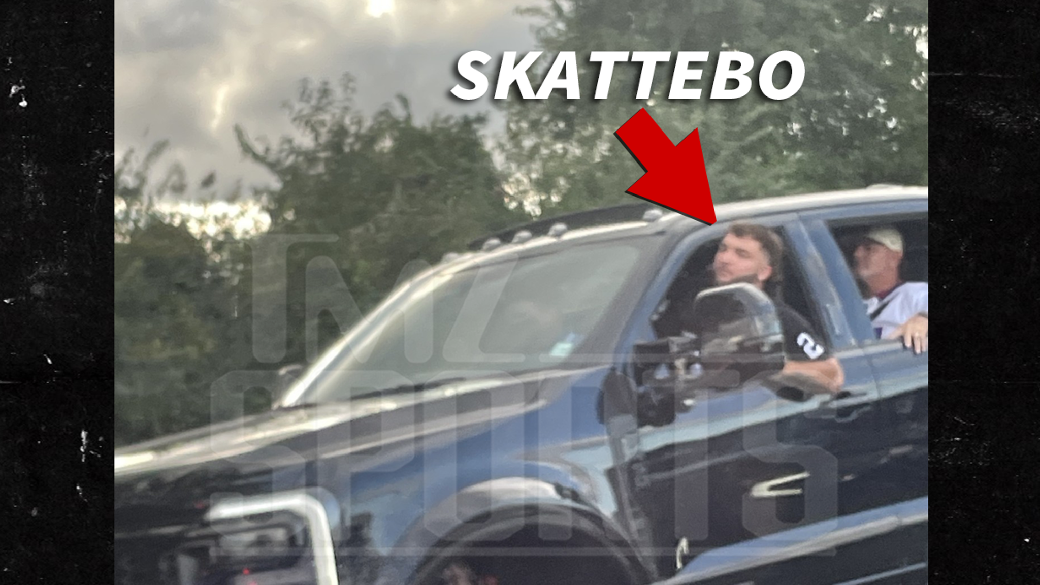 Giants RB Cam Skattebo Has Trouble Getting Into MetLife Before SNF Kickoff 4438e5d54b534784983165f88d4794dd xl.png